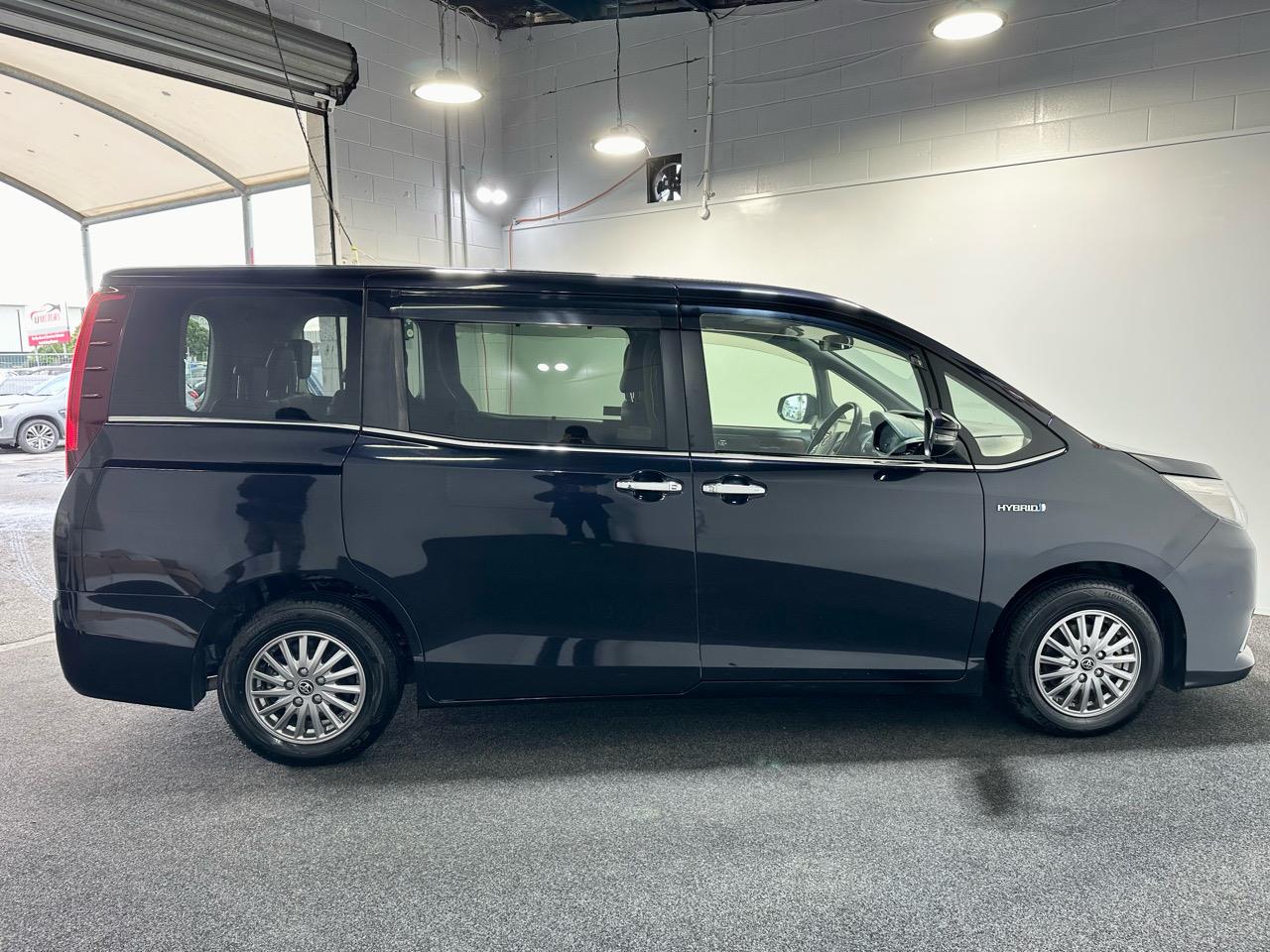 2015 Toyota Esquire