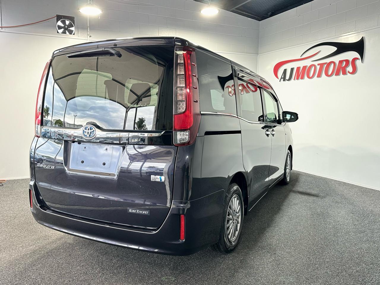 2015 Toyota Esquire