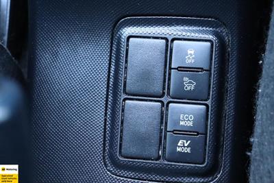 2016 Toyota Aqua - Thumbnail