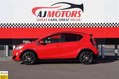 2016 Toyota Aqua - Thumbnail