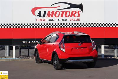 2016 Toyota Aqua - Thumbnail
