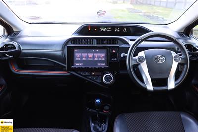 2016 Toyota Aqua - Thumbnail