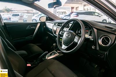 2014 Toyota Auris - Thumbnail