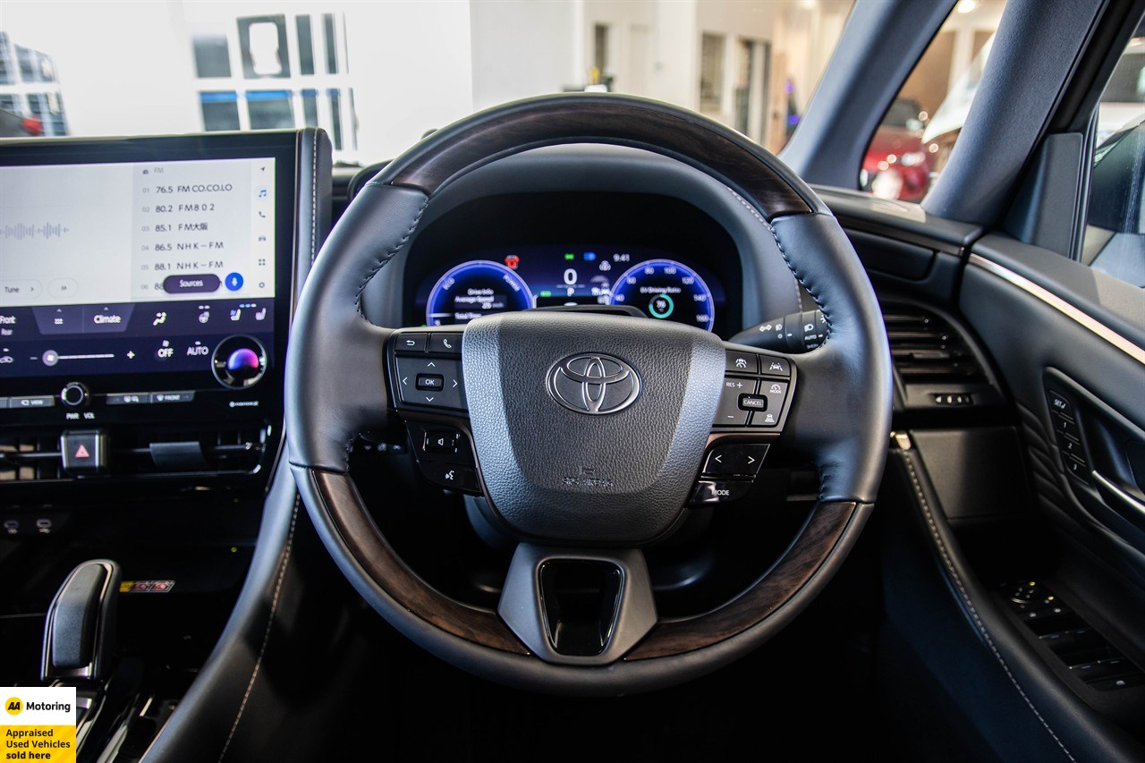 2025 Toyota ALPHARD HYBRID