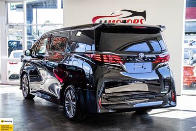 2025 Toyota ALPHARD HYBRID - Thumbnail