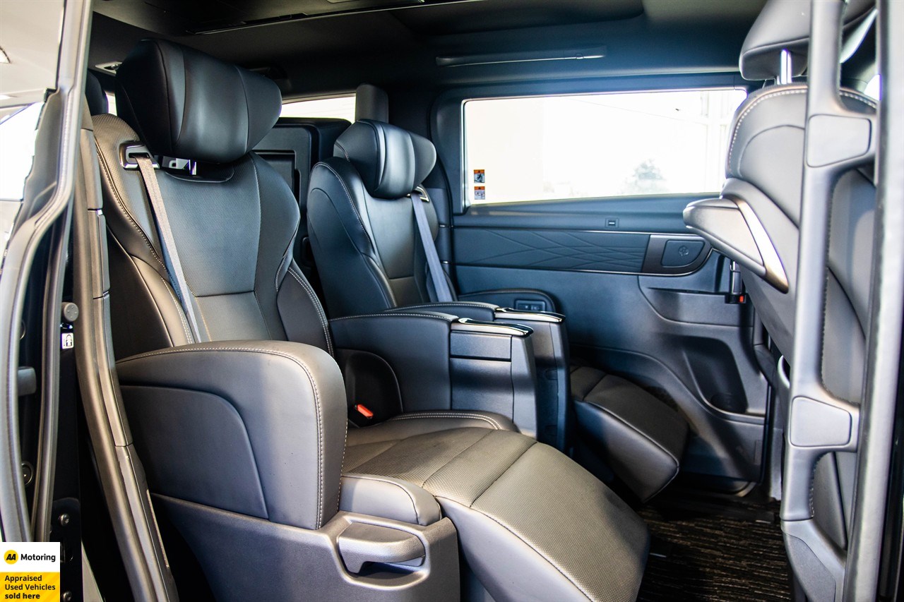 2025 Toyota ALPHARD HYBRID