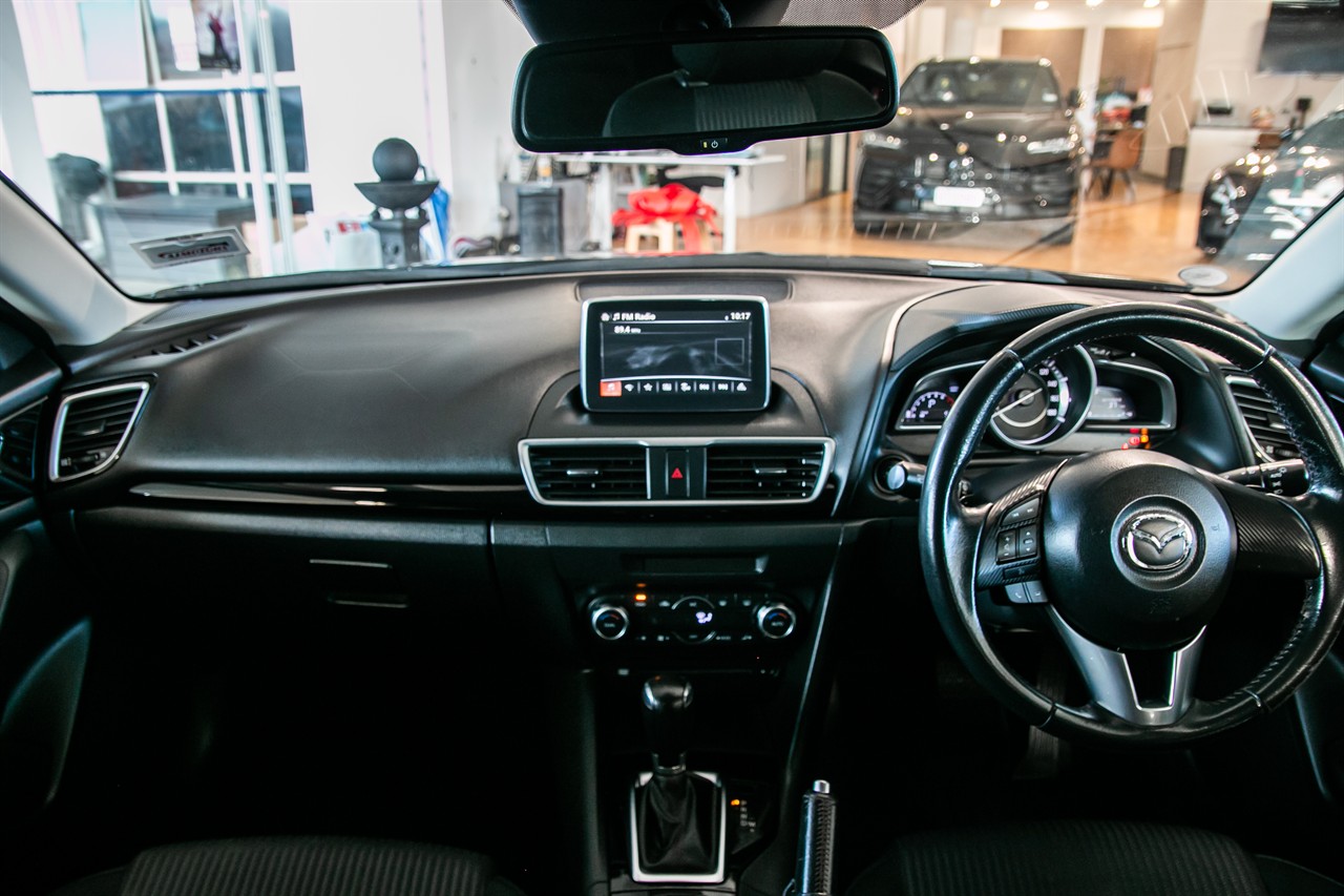 2014 Mazda Axela