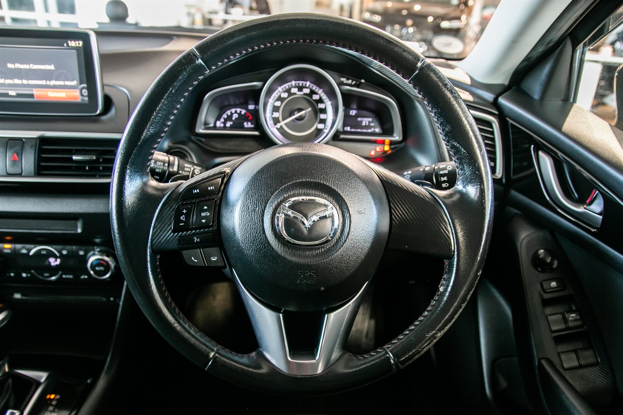 2014 Mazda Axela