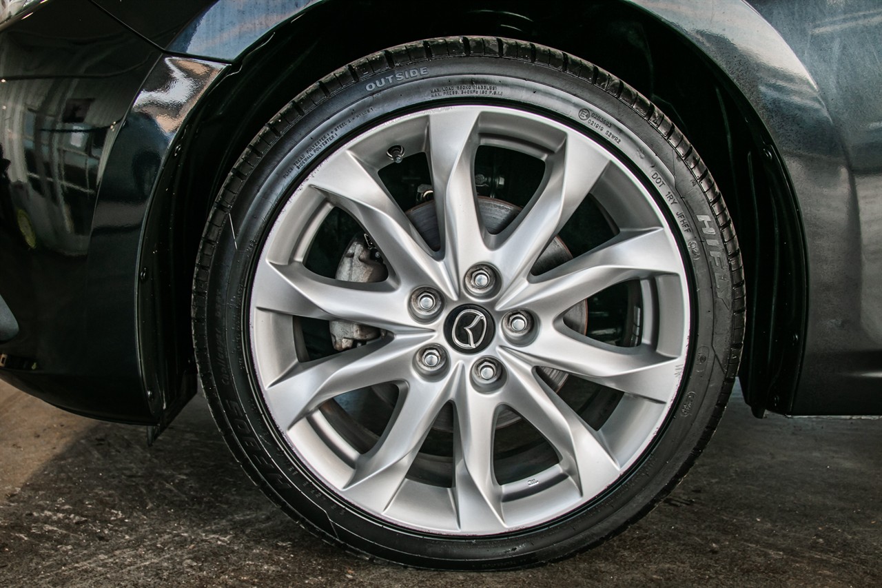 2014 Mazda Axela