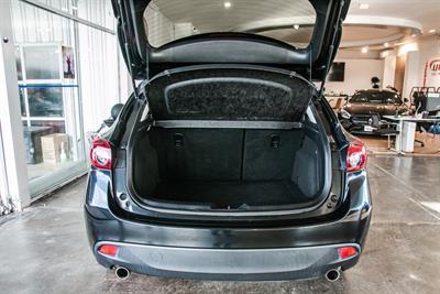 2014 Mazda Axela - Thumbnail