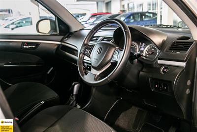 2014 Suzuki Swift - Thumbnail