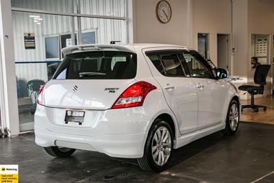 2014 Suzuki Swift - Thumbnail