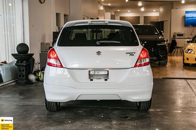 2014 Suzuki Swift - Thumbnail