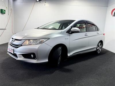 2017 Honda Grace - Thumbnail