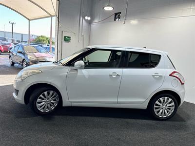 2012 Suzuki Swift - Thumbnail