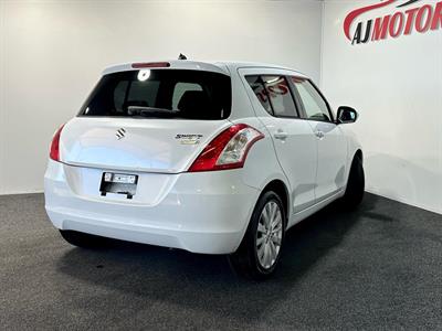 2012 Suzuki Swift - Thumbnail