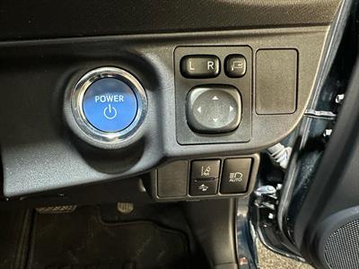 2017 Toyota Aqua - Thumbnail