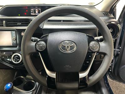 2017 Toyota Aqua - Thumbnail