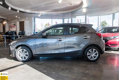 2015 Mazda Demio - Thumbnail