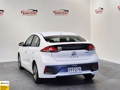 2022 Hyundai IONIQ - Thumbnail