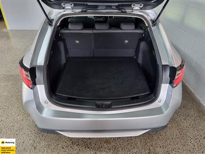 2020 Toyota Corolla - Thumbnail