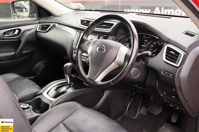 2017 Nissan X-Trail - Thumbnail