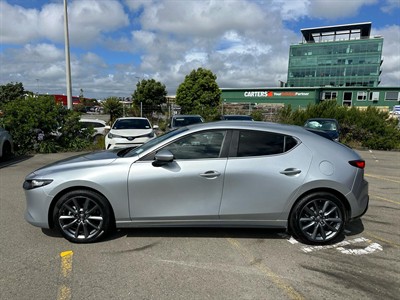 2022 Mazda 3 - Thumbnail