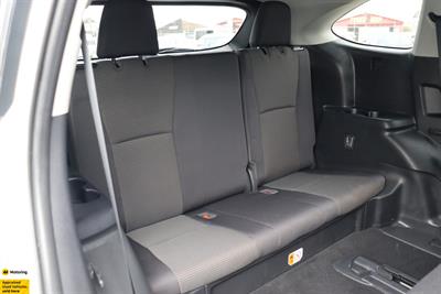 2021 Toyota Highlander - Thumbnail