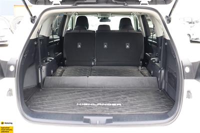 2021 Toyota Highlander - Thumbnail
