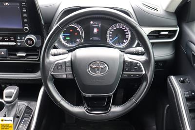 2021 Toyota Highlander - Thumbnail