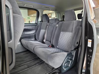2017 Toyota Alphard - Thumbnail