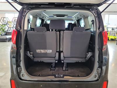 2017 Toyota Alphard - Thumbnail