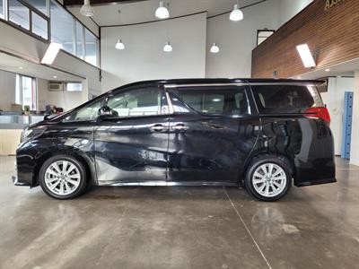 2017 Toyota Alphard - Thumbnail