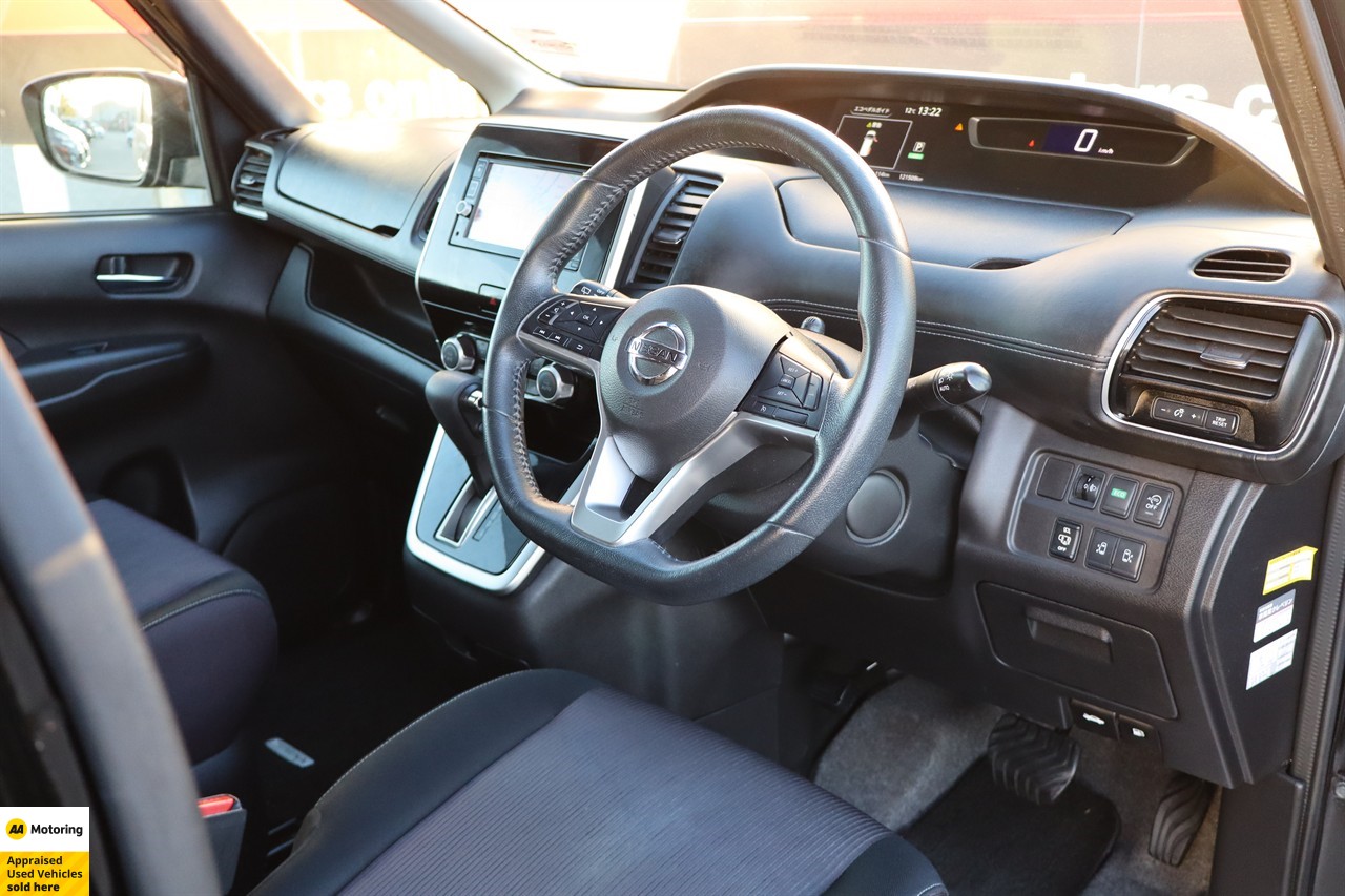 2017 Nissan Serena
