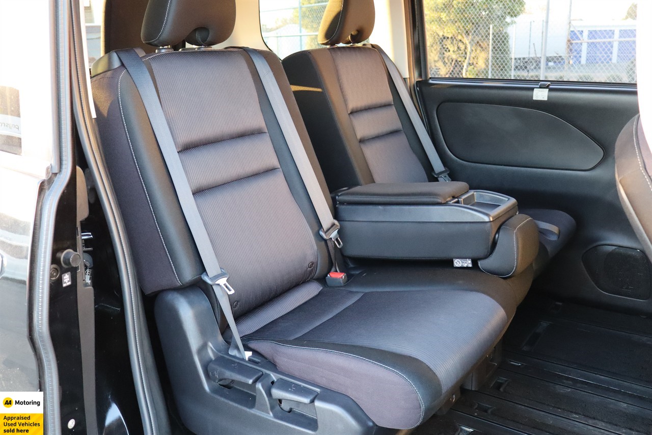 2017 Nissan Serena