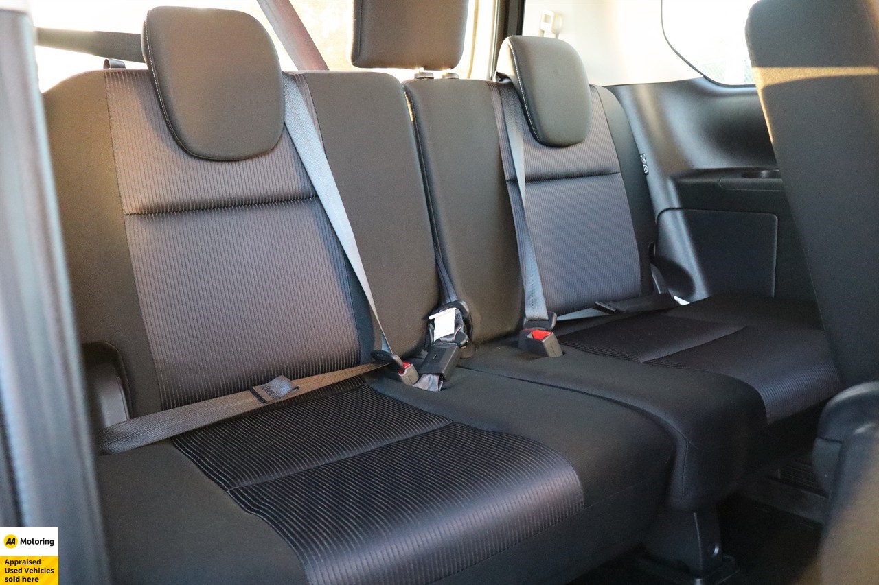 2017 Nissan Serena