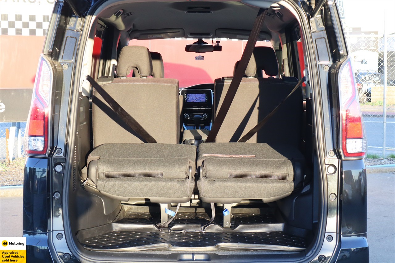 2017 Nissan Serena