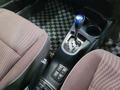 2017 Toyota Aqua - Thumbnail
