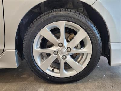 2017 Toyota Aqua - Thumbnail