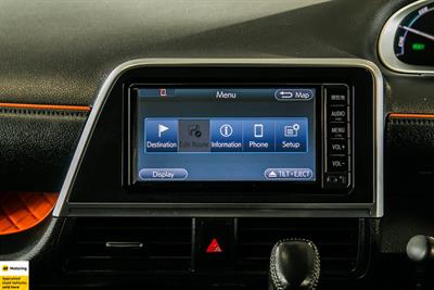 2017 Toyota Sienta - Thumbnail