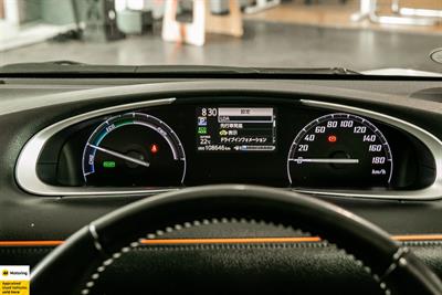 2017 Toyota Sienta - Thumbnail