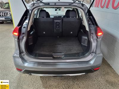 2022 Nissan X-Trail - Thumbnail