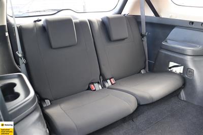 2020 Mitsubishi Outlander - Thumbnail