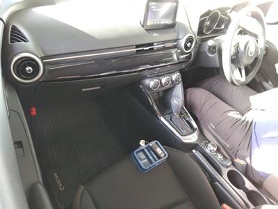 2021 Mazda MAZDA2 - Thumbnail
