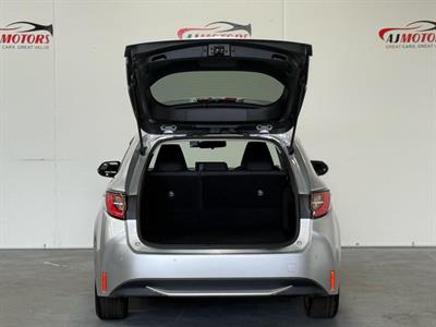 2020 Toyota Corolla - Thumbnail