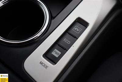 2012 Toyota Prius - Thumbnail