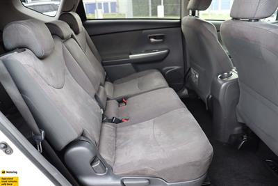 2012 Toyota Prius - Thumbnail