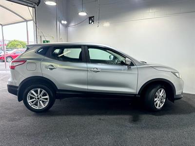 2016 Nissan Qashqai - Thumbnail