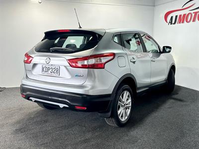 2016 Nissan Qashqai - Thumbnail