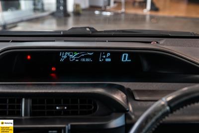 2015 Toyota Aqua - Thumbnail